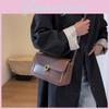 Vintage Bridal Purse Women's 2023 New Style Chic Underarm Bag Parisian Small Square Bag