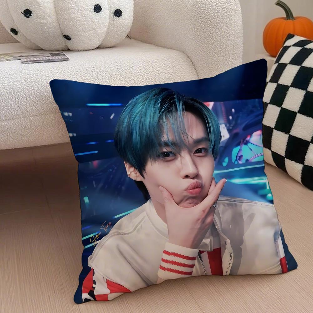 

Handsome Korean Actor LLee Minho Cushion Cover Throw Pillow Cover Hidden Button Durable Polyester Chair Cushion 30x30cm