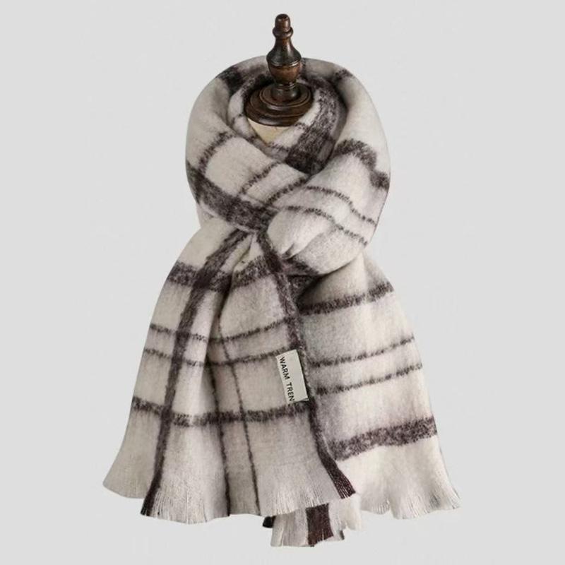Black And White Plaid Printed Scarf Women'S Autumn And Winter Polyester Fiber Scarf Fashionable And Versatile Warm Neck Shawl