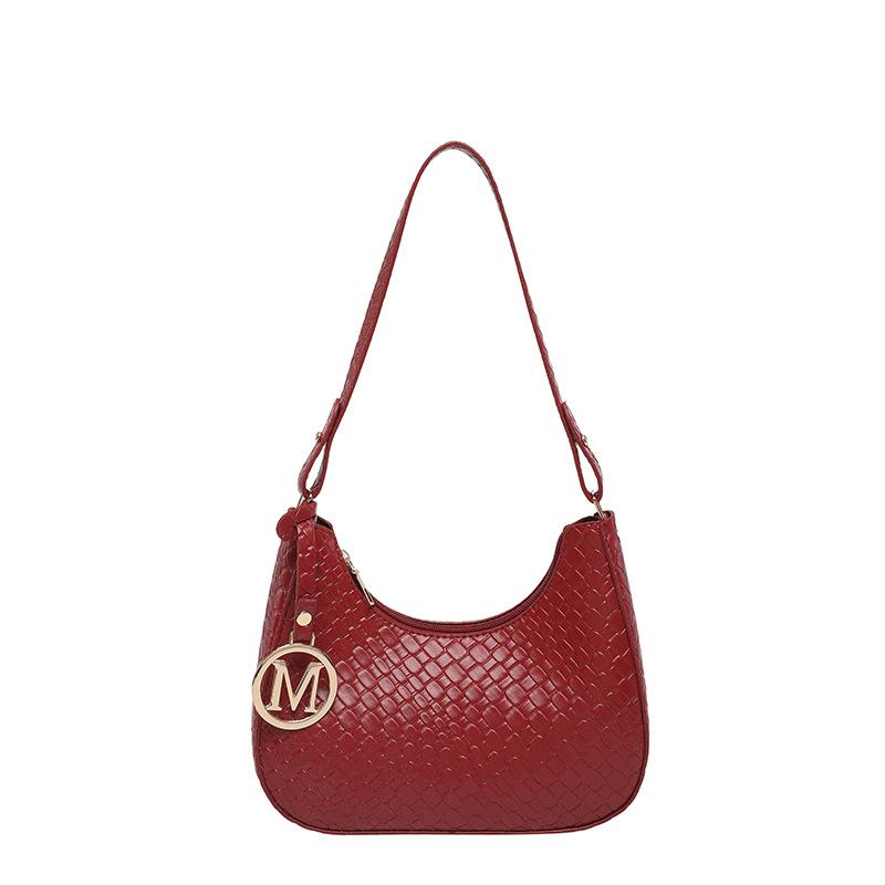 

Weaving new fashion temperament casual fashion solid color foreign style texture portable shoulder underarm dumpling bag червоний