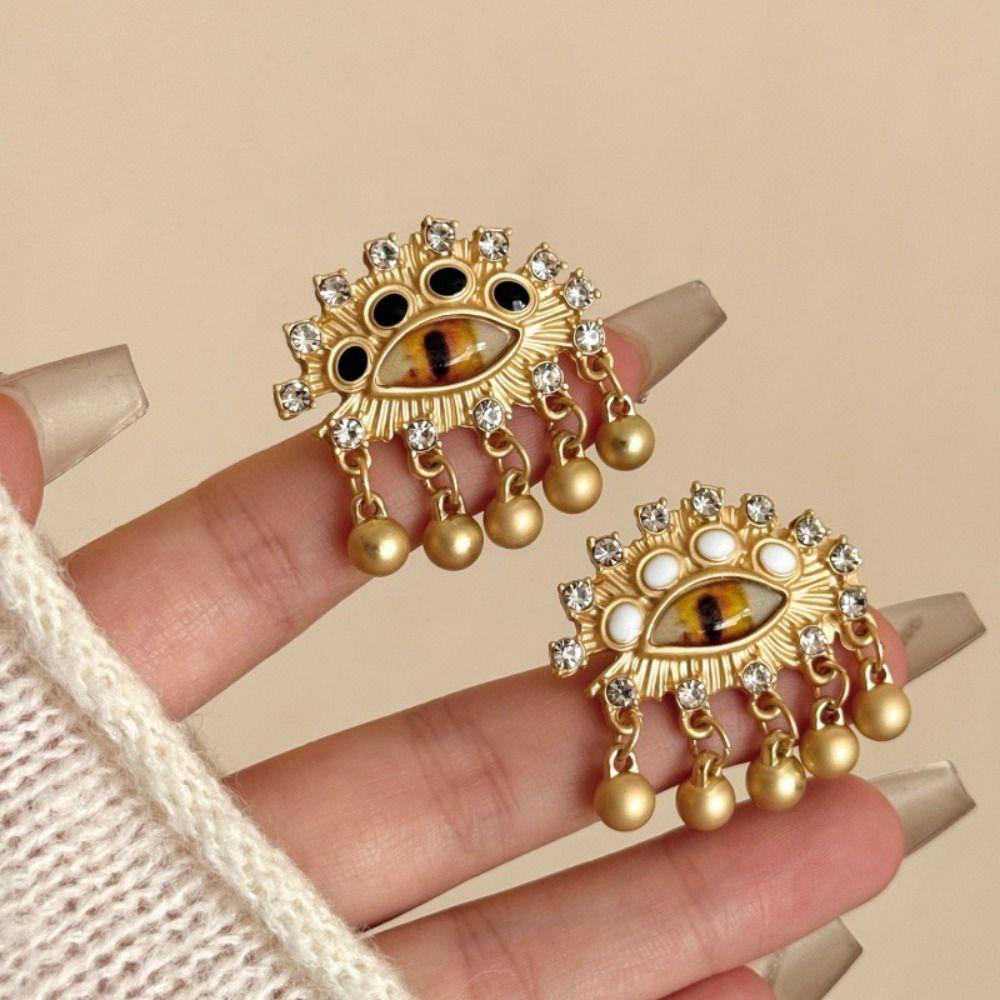 Pearl Demon Eye Ring Geometric Vintage Gold Ring Creative Blue Eyes Ring Friends