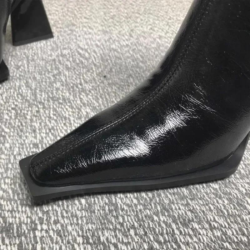 Fashion Horse Boots Female Ins Pointed Pink Skinny Boots 2025 Winter New Patent Leather Thick with Fashion High Heel Short Boots