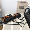Crossbody-Tasche Unisex Mode Kleine Quadratische Umhängetasche Handtasche für Damen und Herren PU-Leder Messenger-Handtaschen mit Verstellbarem Riemen