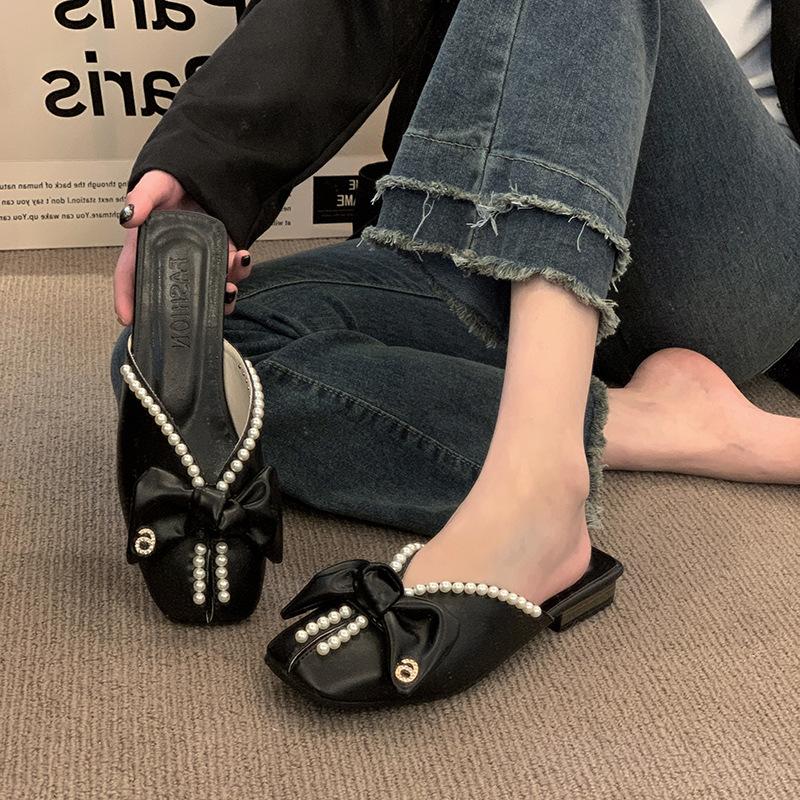 Wrapped toe half slippers women wear 2025 new Korean bow pearl flat soft-soled fish mouth slippers in summer