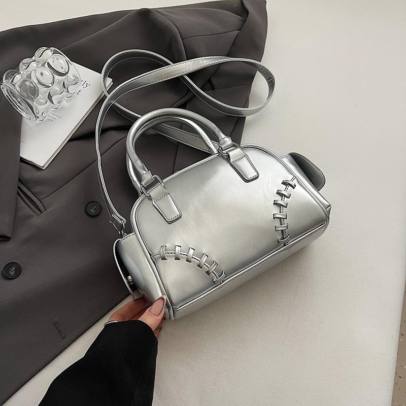 Niche portable bowling bag women's new trendy fashion large capacity armpit bag shoulder messenger bag