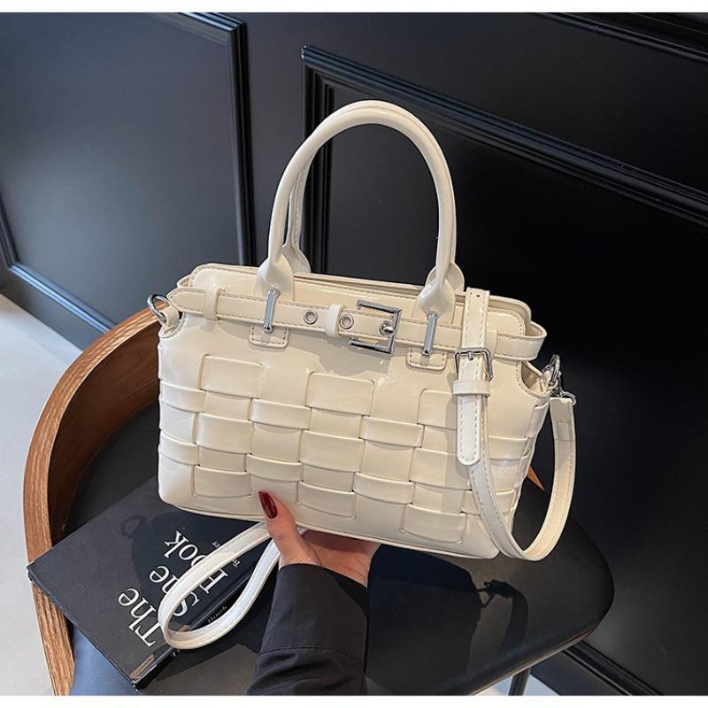 Niche Woven Bag Women's New Spring Versatile Messenger Bag Fashion Handbag Small Bag