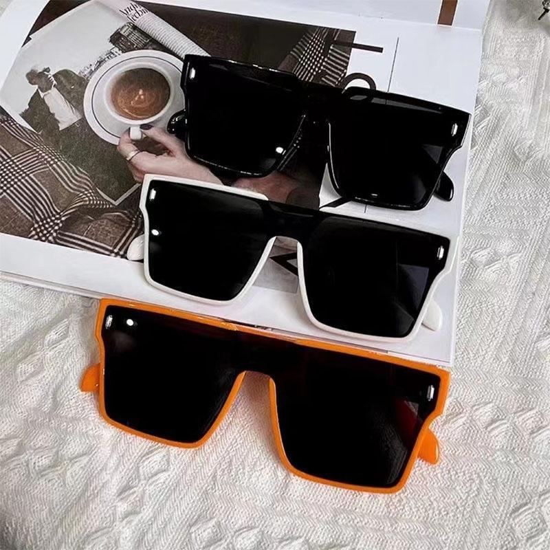 New Children'S Vintage Sunglasses Boys' Large Frame Square Sun Glasses Girls' Decorative Rice Nail Eyewear Uv400