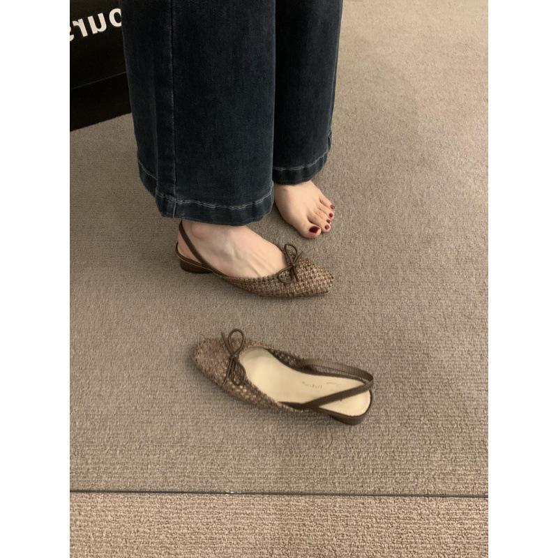 Retro thick heel niche woven bag head sandals women's shoes 2025 new summer black breathable square head single shoes