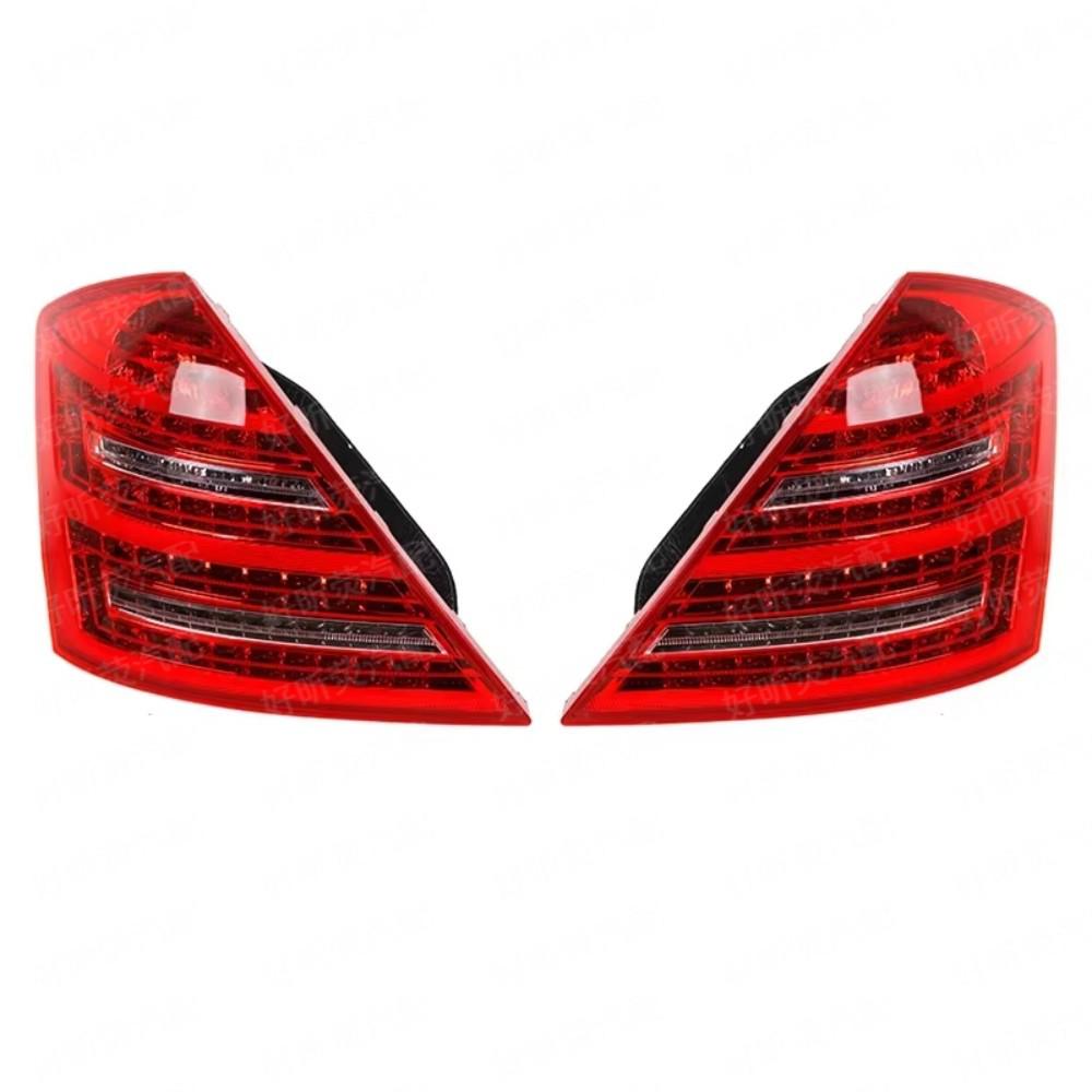 Compatible Rear Outer Taillight for 10-13 Mercedes-Benz S-Class W221 (European Version) 2218201364.