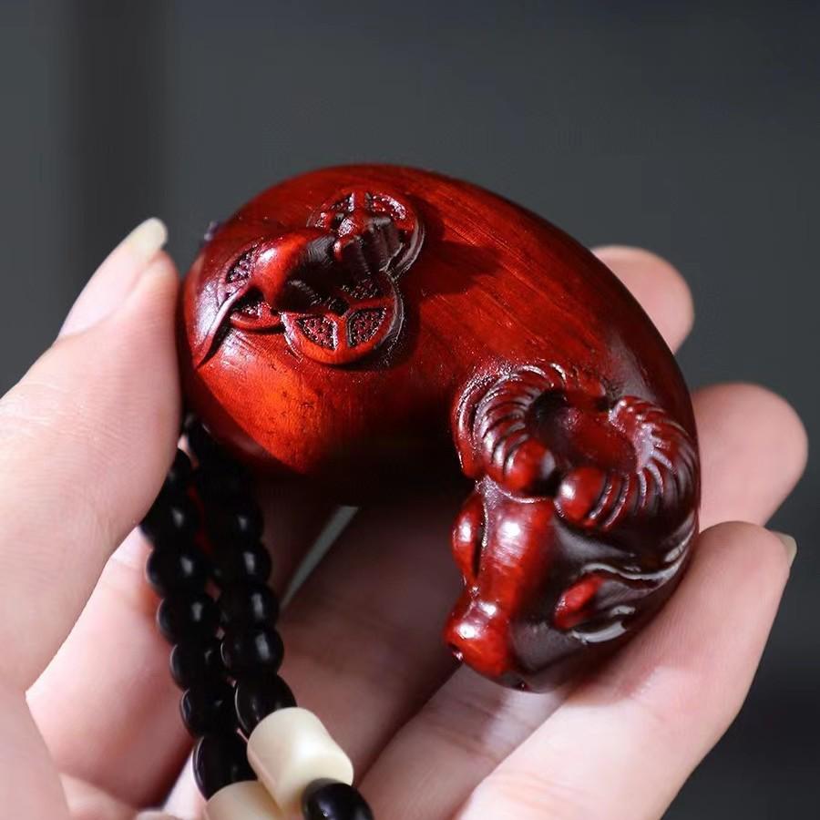 Sandalwood Pixiu Handheld Carved Pendant Ornament - Douyin Craft Gift