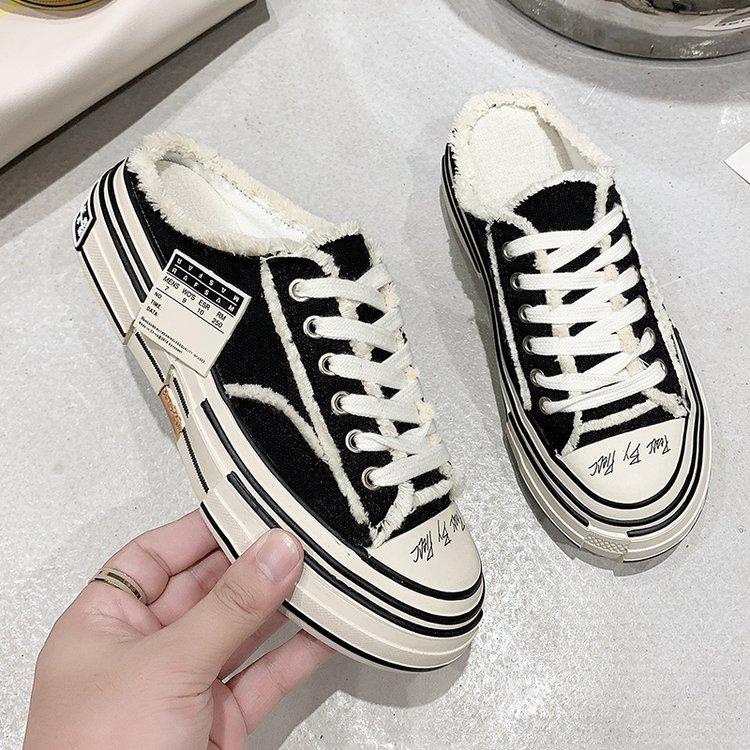 

Пара сумка голова полушлепанцы верхняя одежда 2025 атака новые ленивые один педаль бахрома нищий обувь парусиновая обувь 44 чёрный