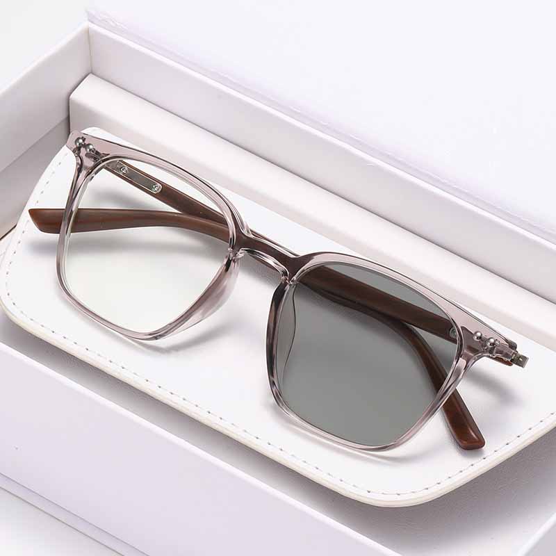 Women Oversizes Frame Photochromic Myopia Glasses New Fashion Ladies Near Sight Eyeglasses Finished Sunglasses Diopter 0 To -4.0