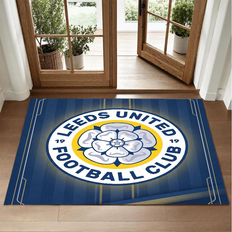 Leeds United Design Crystal Velvet Rug Soft Decorative Mat for Bedroom Entrance