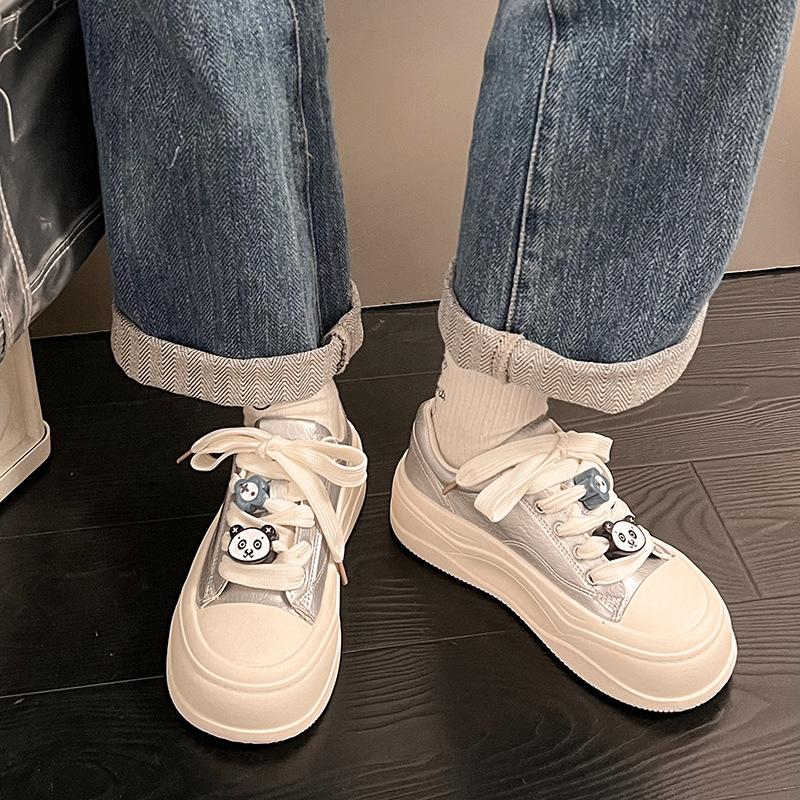 Original niche thick-soled ugly cute little white shoes women's 2025 spring new retro round head board shoes sports and leisure shoes