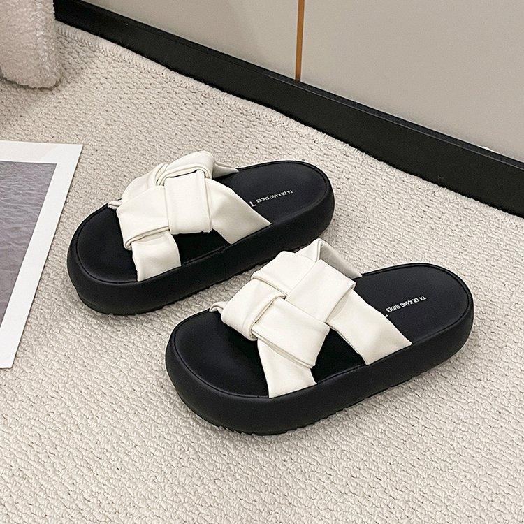 Stepping On Shit Feels Cool Slippers Women's Summer Wear 2025 New Thick-soled Leisure Internet Celebrities Super Fire Pregnant Women Beach Sandals