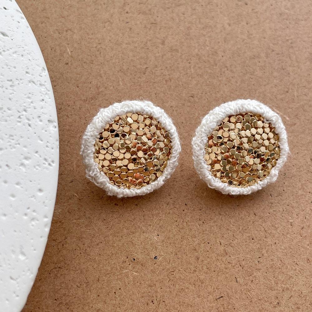 

Trendy Gold Plated Metal Dangle Earrings For Women Shiny Sequined White Black Plush Velvet Round Wholesale Fashion Jewelry белый