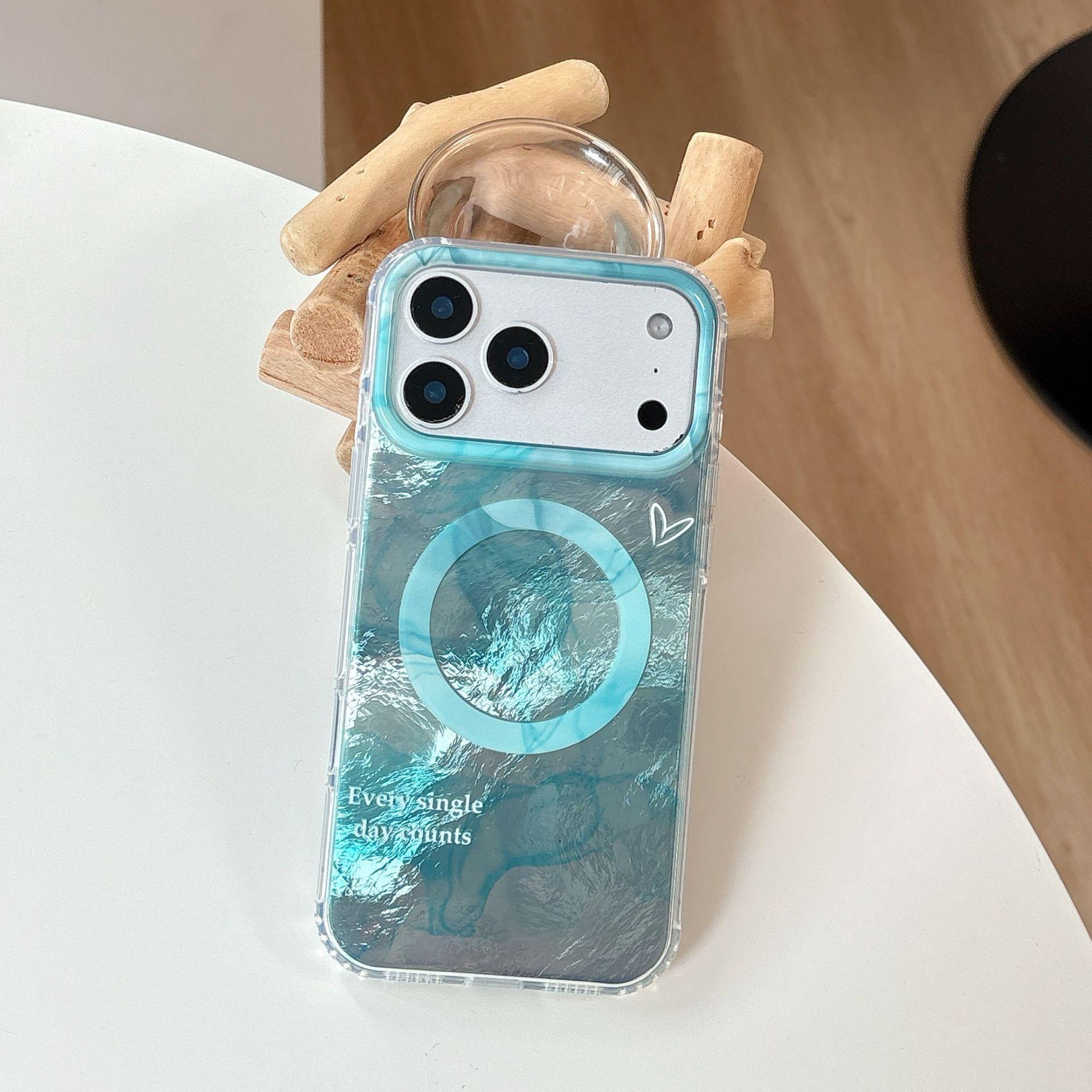 

Gradient Shell Pattern Phone Case for iPhone 17 Pro Max with Apple Magnetic Compatibility, Female Design 15 Pro