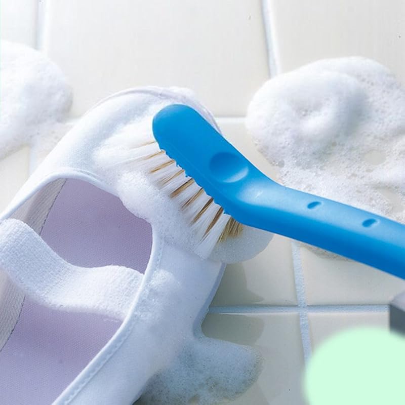 Marna Wanpaku Shoe Brush (Blue) - For cleaning indoor shoes and sneakers (double-ended type) W340B