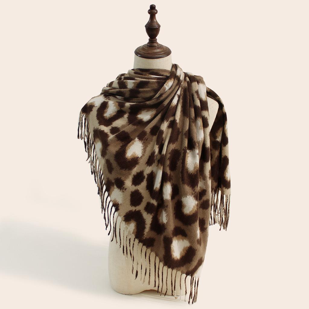 Autumn and Winter New Leopard Print Scarf Women Warm Versatile Scarf Comfortable Stylish Shawl