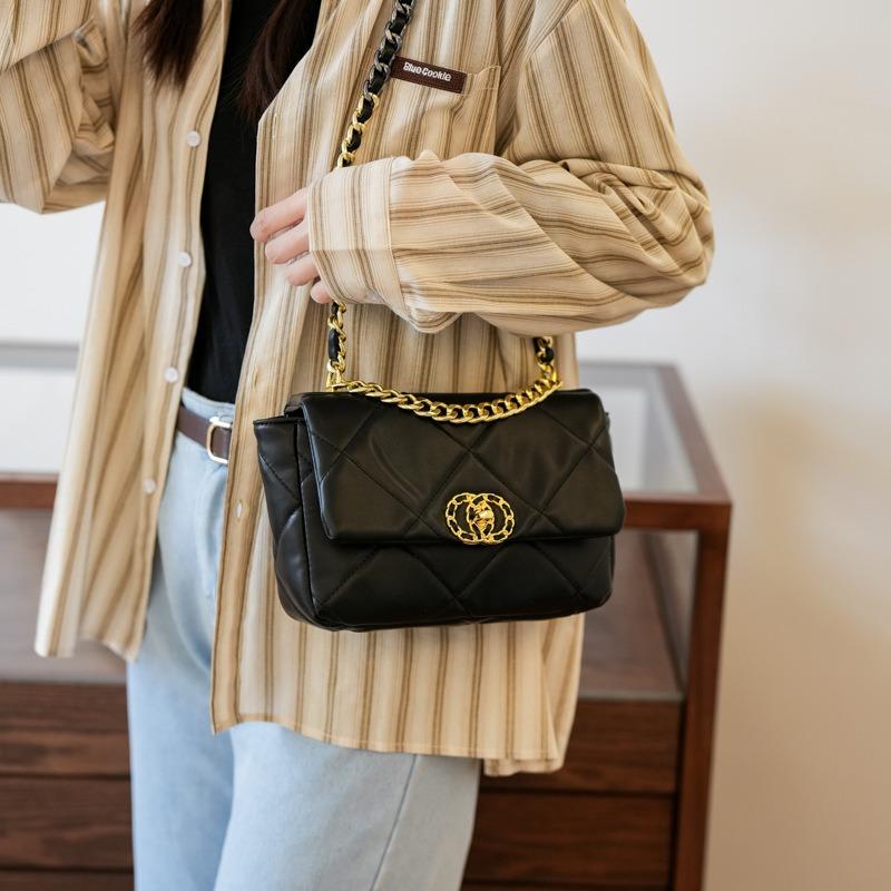 Rhombus Embroidery Thread Small Bag Women's New Fashion Versatile Chain Messenger Bag Exquisite Mini Square Bag