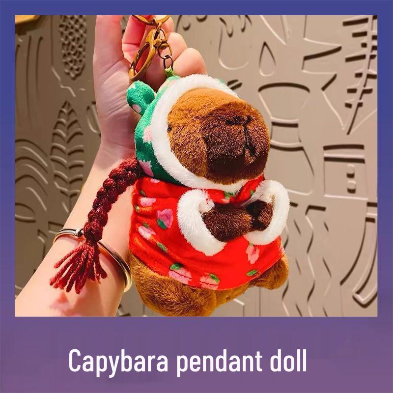 

Очаровательный плюшевый кулон-капибара с цветочным стеганым военным пальто-брелоком Gold keychain