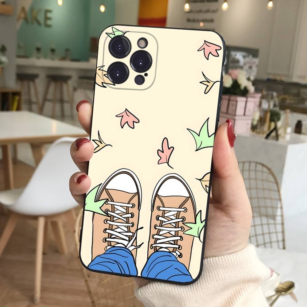 

New Heartstopper Anime Phone Case For IPhone 17 16 15 14 13 12 11 Pro Max Plus Soft Black Cover iPhone 17pro max