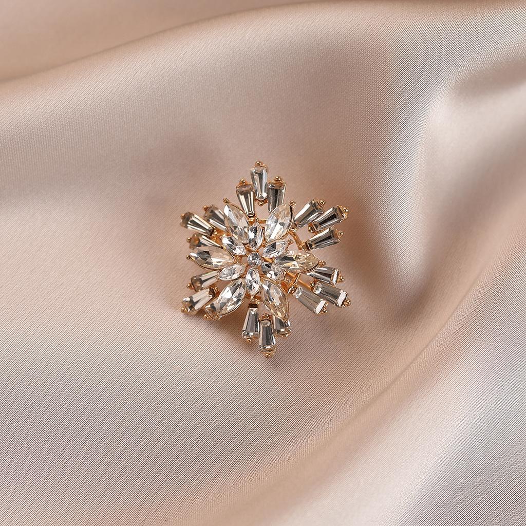 Get Rich Right Away, Alloy Year of the Horse Brooch, Light Luxury Women's Pin, Fashion Natal Year Brooch Jewelry
