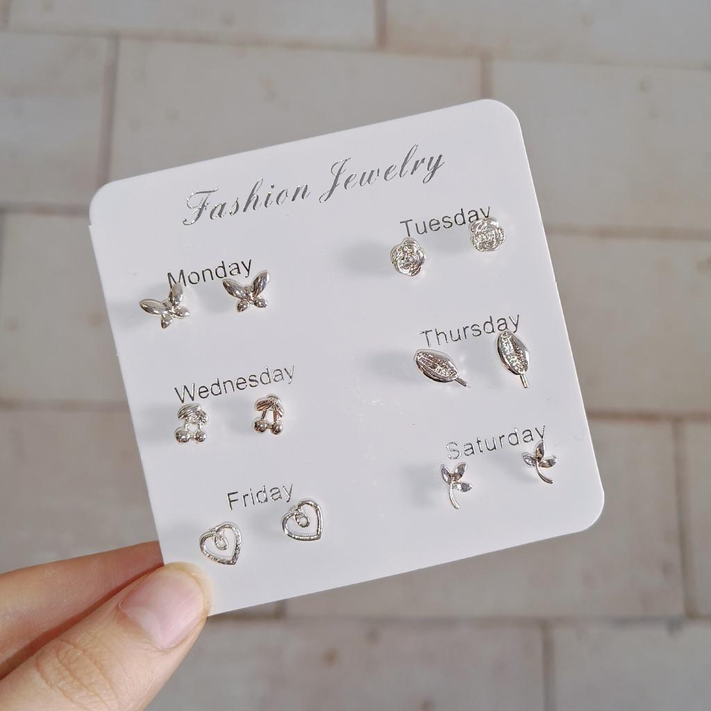 Niche Versatile Exquisite Small Butterfly Flower Geometric Suit Stud Earrings Female Tide Temperament Simple Daily Commute