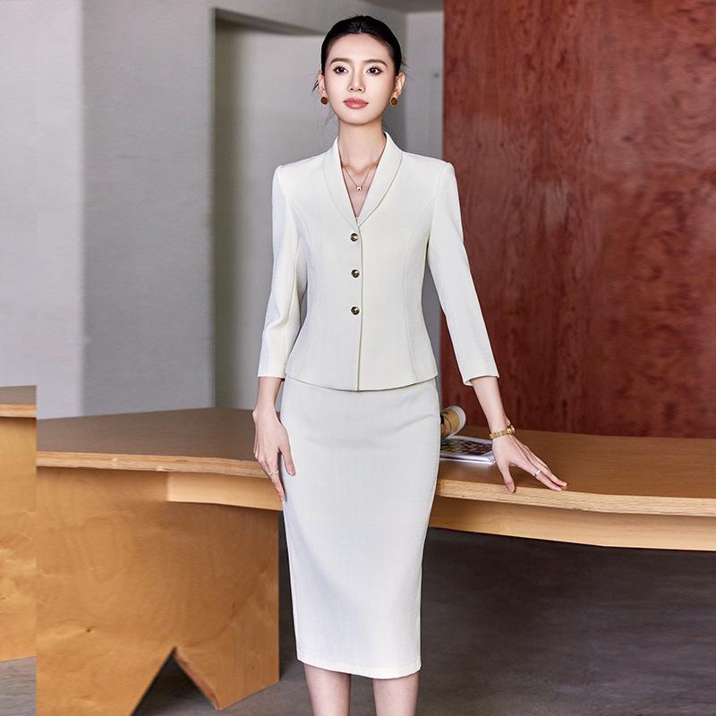 Women's Professional Slim Fit Suit Set for Hotel Front Desk & Customer Service