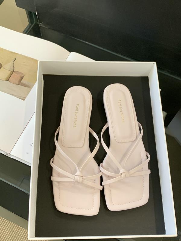 Fashion Beach Shoes Low Square Toe Slippers Soft Rubber Flip Flops Slides Fashion Sabot Comfort Hawaiian Luxury Rome Fabric PU Hoof Heel