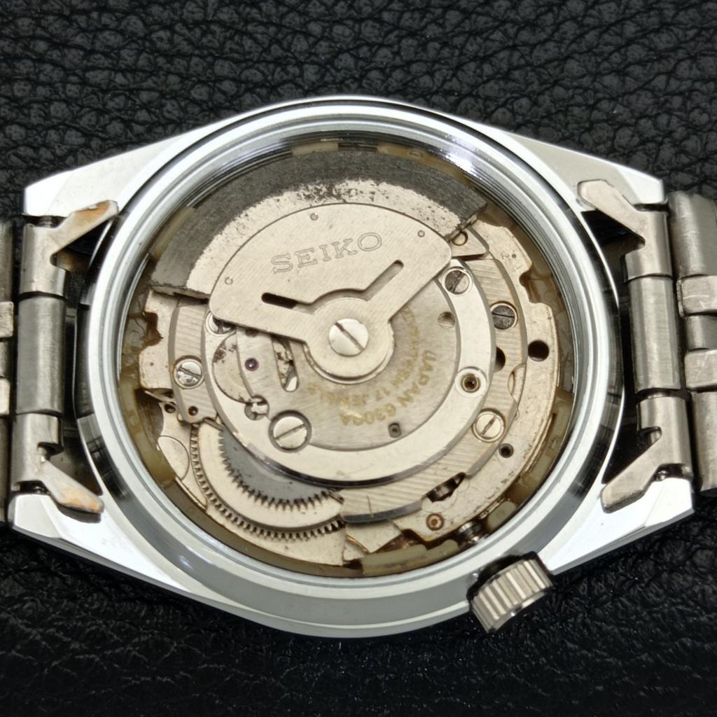 REFURBISHED AUTOMATIC SEIKO 5 MENS WATCH JAPAN MADE WHITE DIAL CUSTOM A440137-2 QV90-a440137