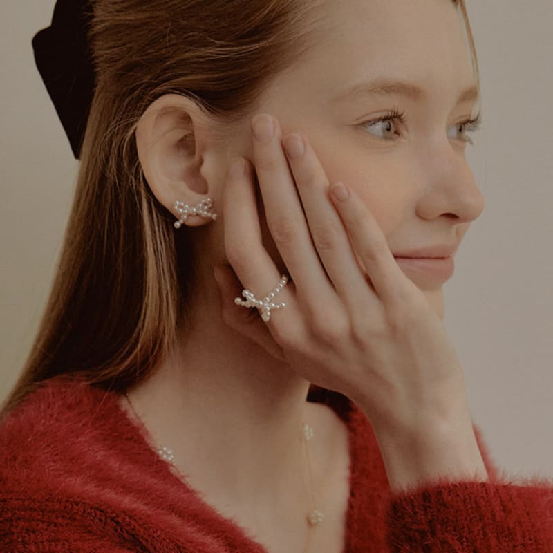 TATIANA Lovely Pearl Ribbon Ring CR1821