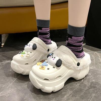Chaussures à trous de dessin animé EVA hiver vêtements d'extérieur pour femmes isolation en peluche semelle épaisse hauteur de pièce augmentation intérieure prépuce coton pantoufles