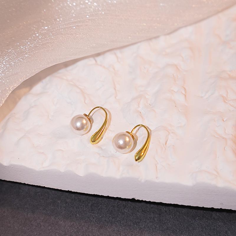 2022 Elegante Süßwasserperlenohrringe im Retro-Design