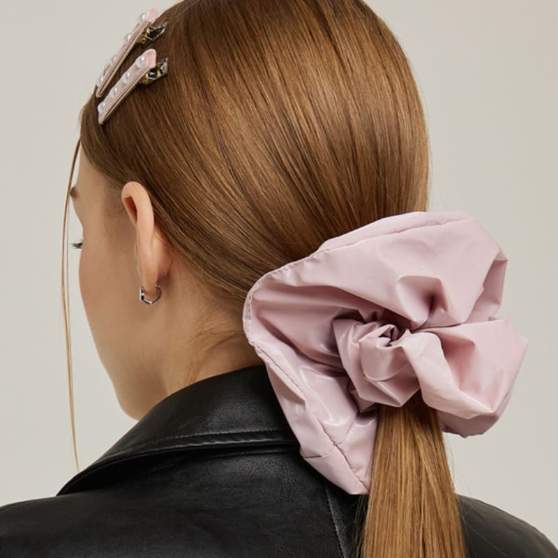 VVV Metal King Scrunchie _ Pink
