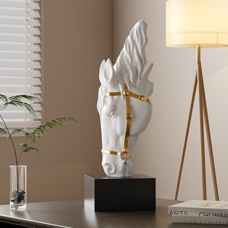 Modern 3D Abstract Horse Head Ornament - Art Decor for Living Room, TV Cabinet, Wine Cabinet, or Housewarming Gift