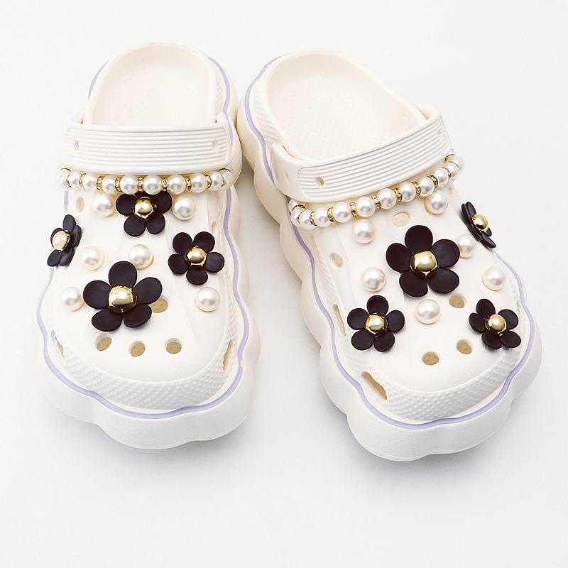 1 Set Pearl Flower Shoe Charms 3D Detachable Buckle Set Pearl Chain Shoe Decorations DIY Detachable Buckle Shoes Accessories