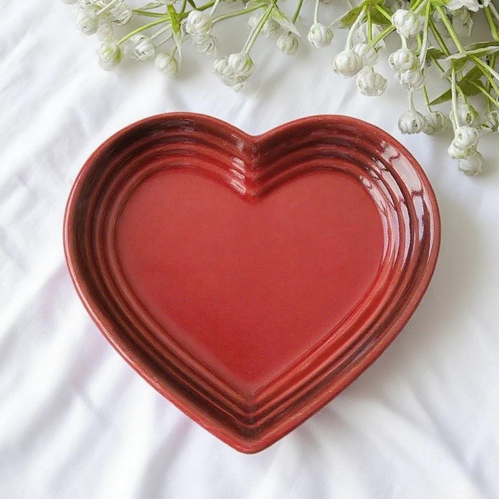 Gradient Heart-shaped Ceramic Pet Bowl, Anti-Vomiting Stress-Free, 12cm Underglaze Color Cat Bowl Dog Bowl-creative Pet Bowl