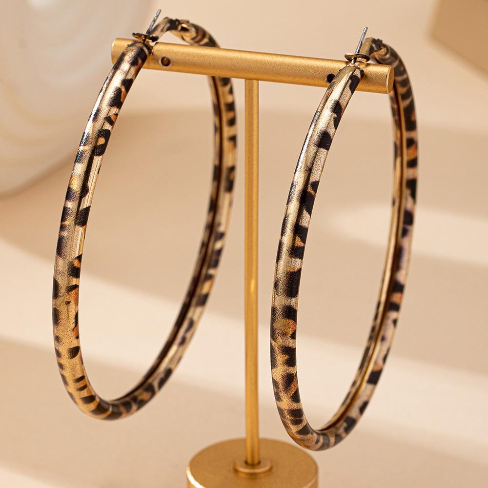 European and American Trend Geometric Circle Leopard Print Stud Earrings Exaggerated Retro Elegance Temperament Earrings Ear Jewelry