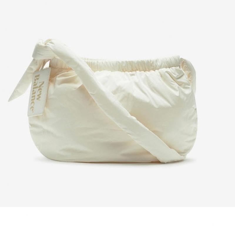 New Balance Moon Large Bag Nbgcesw201 64 Crossbody Bag