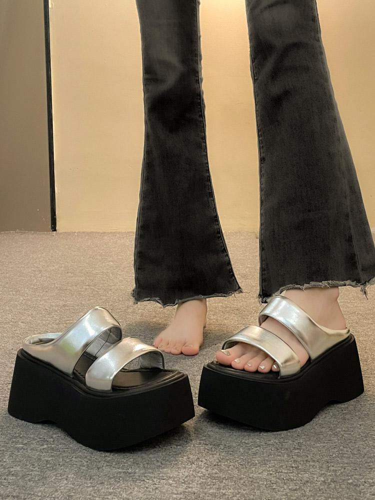 Elevated Thi Heel Slippers Women's Summer Outdoor Faion 2025 New Internet Celebri Beach Casual Extremely ular Sandals