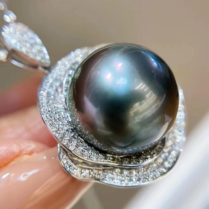 BELLA BOX Live Imitation Süßwasser Dadixi Schwarze Perle Perle Voller rautenförmiger Anhänger Halskette weiblich