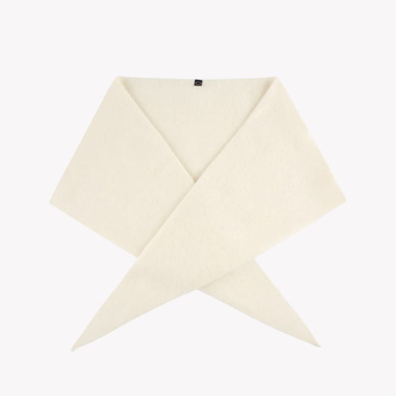Saint Luxure 100% Cashmere Triangle Petite Muffler Cream