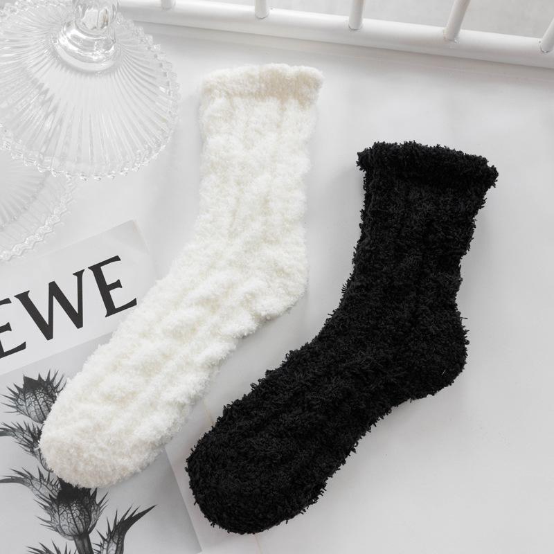 5/10 Pairs Casual Autumn Winter Twisted Coral Velvet Floor Socks for Home Use Warm and Fluffy Non Shedding Mid Calf Socks Thickened Socks for Children
