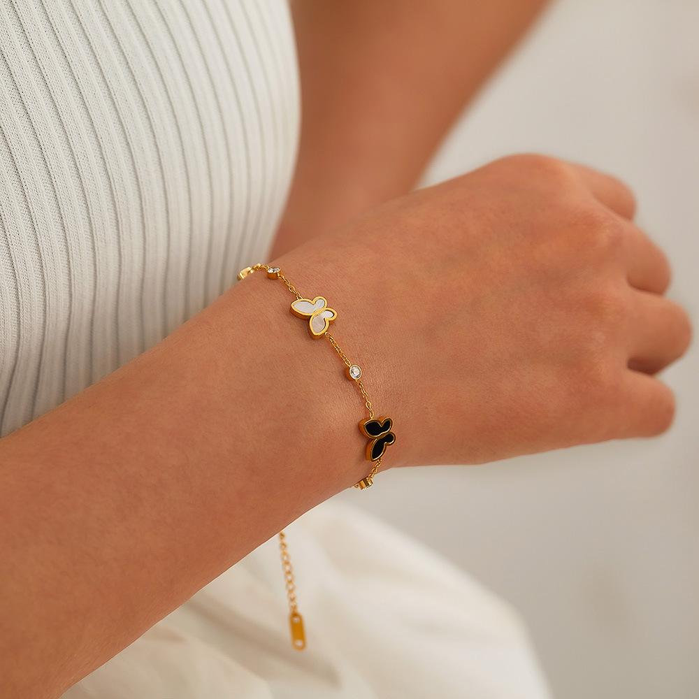 Elegant 18K Gold Plated Zircon Ladies Bracelet Stainless Steel Shell Butterfly Bangle Diamond Pearl Religious Anniversaries