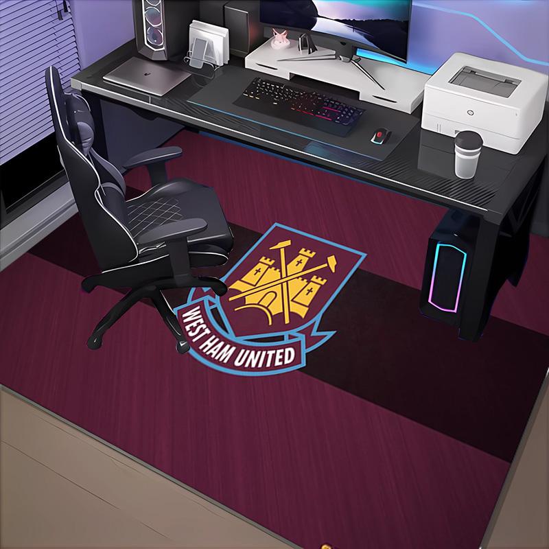1PC West Ham United Crest Rug Game Carpet, Floor Mat for Bedroom Living Room Entryway Rug, Home Decor Idea Gift for Christmas Birthday