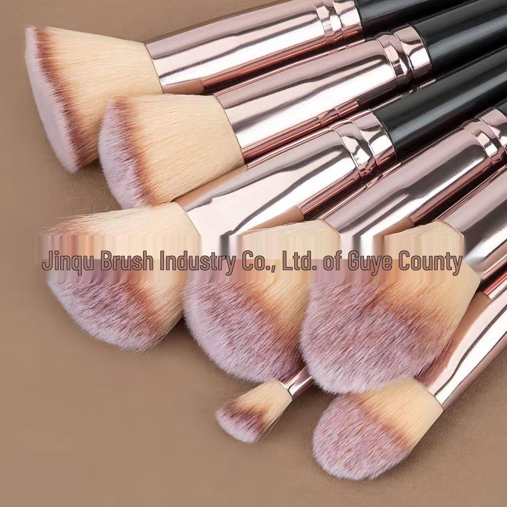 Cross-Border Hot Sale Makeup Brush Set: 3/10/18/30 Piece Set with Loose Powder and Eyeshadow Brushes in Stock.