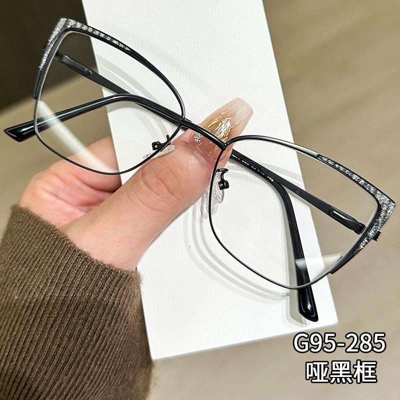 New Fashion Diamond Studded Metal Eyeglass Frame for Women Clear Lenses Glasses Fashionable Cat Eye Computer Goggles