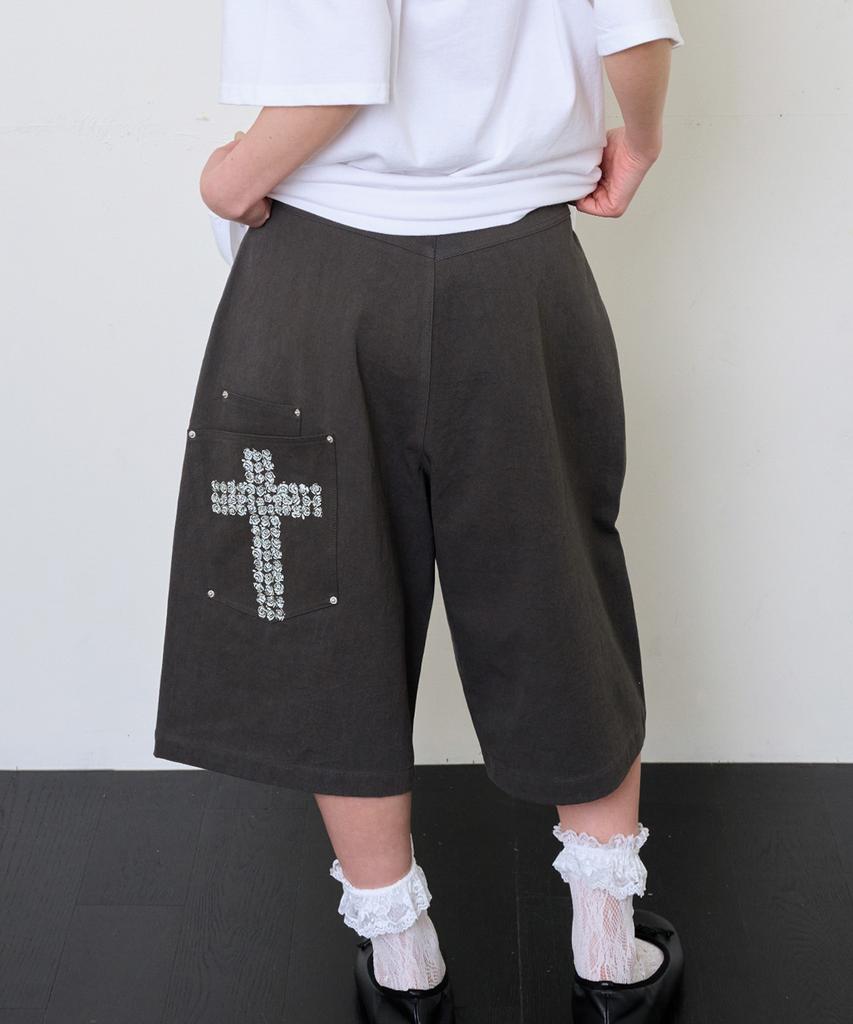 Isjabaibeu Cross Pocket Bermuda Pants - Charcoal