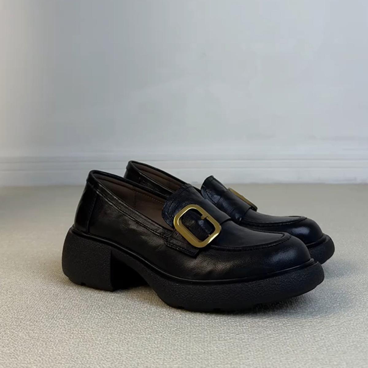 

Овчина~ платформа бесшумные лоферы женские ретро золотая пряжка стиль колледжа на одной педали кожа толстый каблук британские маленькие кожаные туфли 40